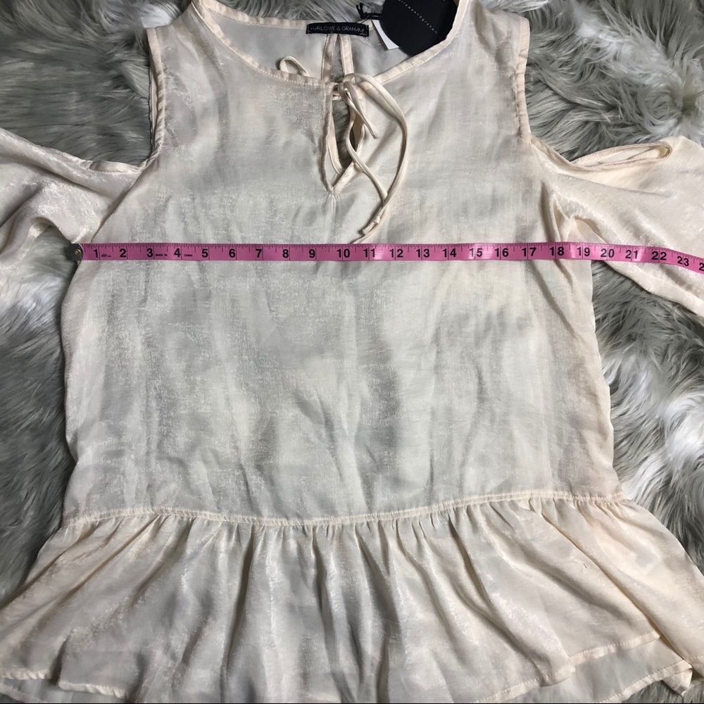 Harlow & Graham ivory could shoulder peplum blouse - Picture 6 of 7